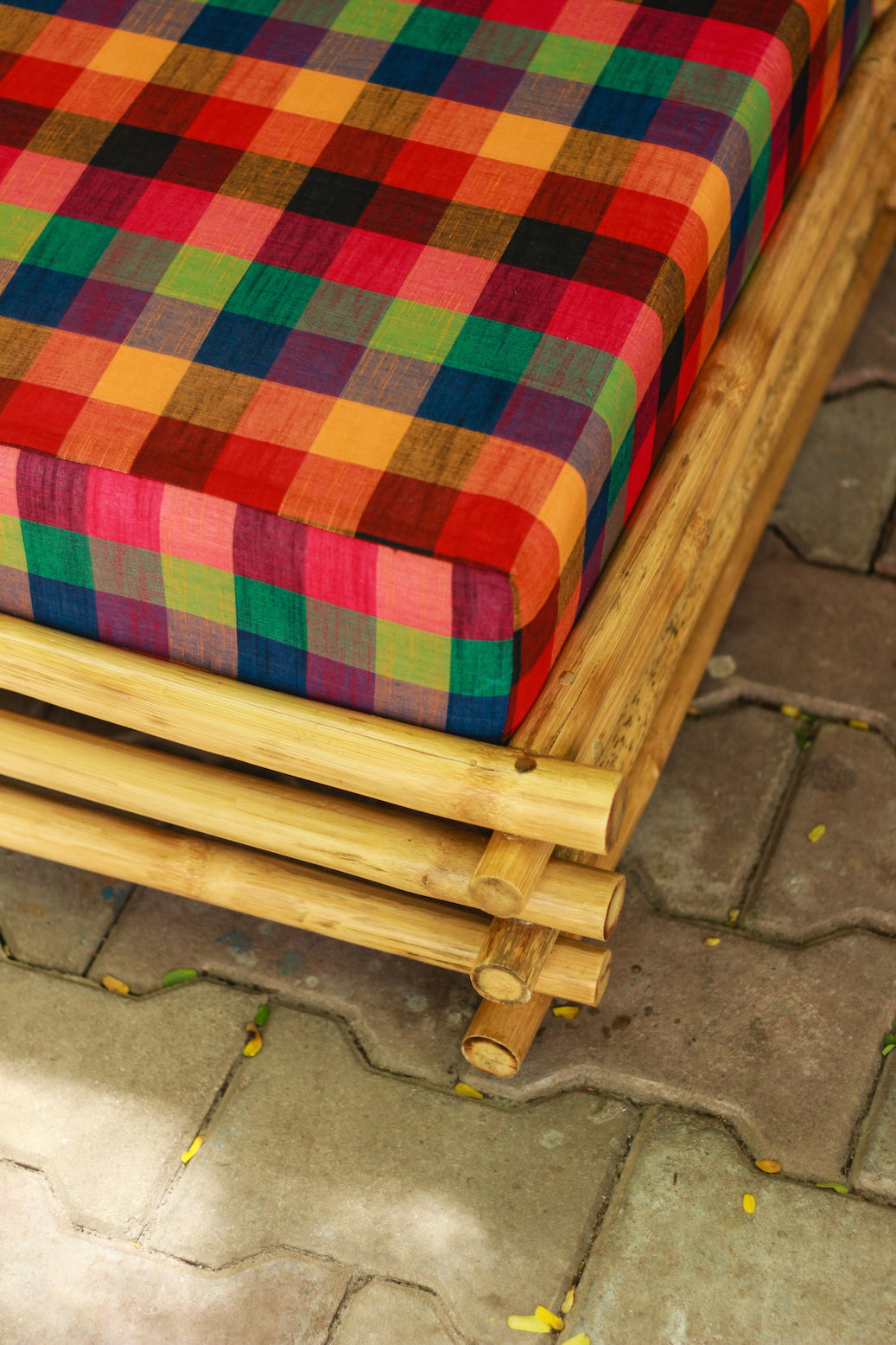 Sarkk Pouf 30" - Chequered