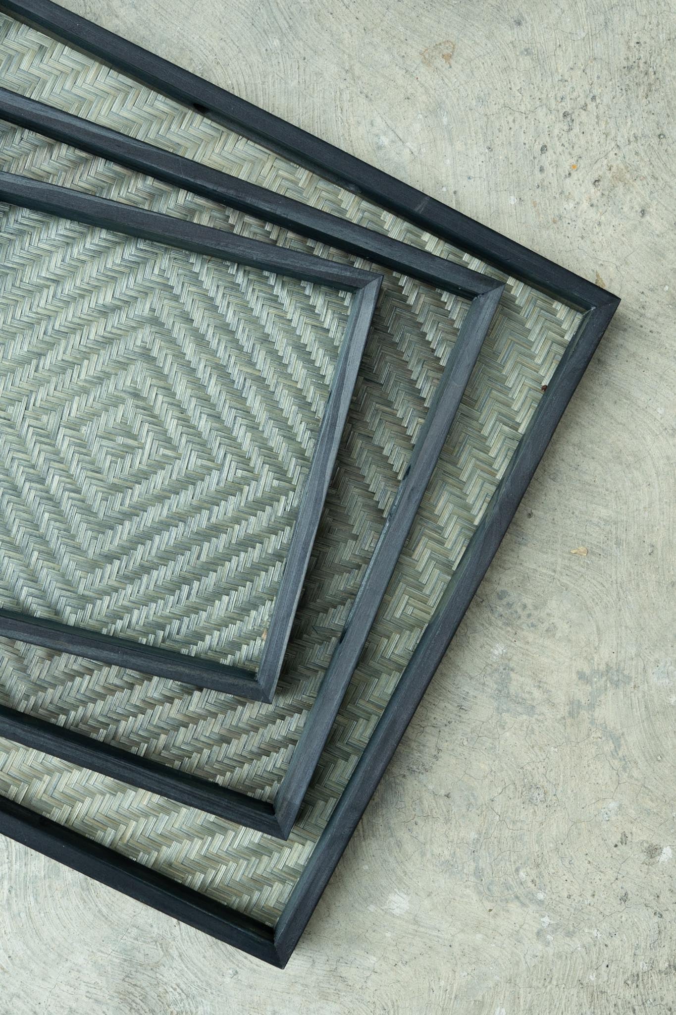 Sabai Bamboo Tray with Handle