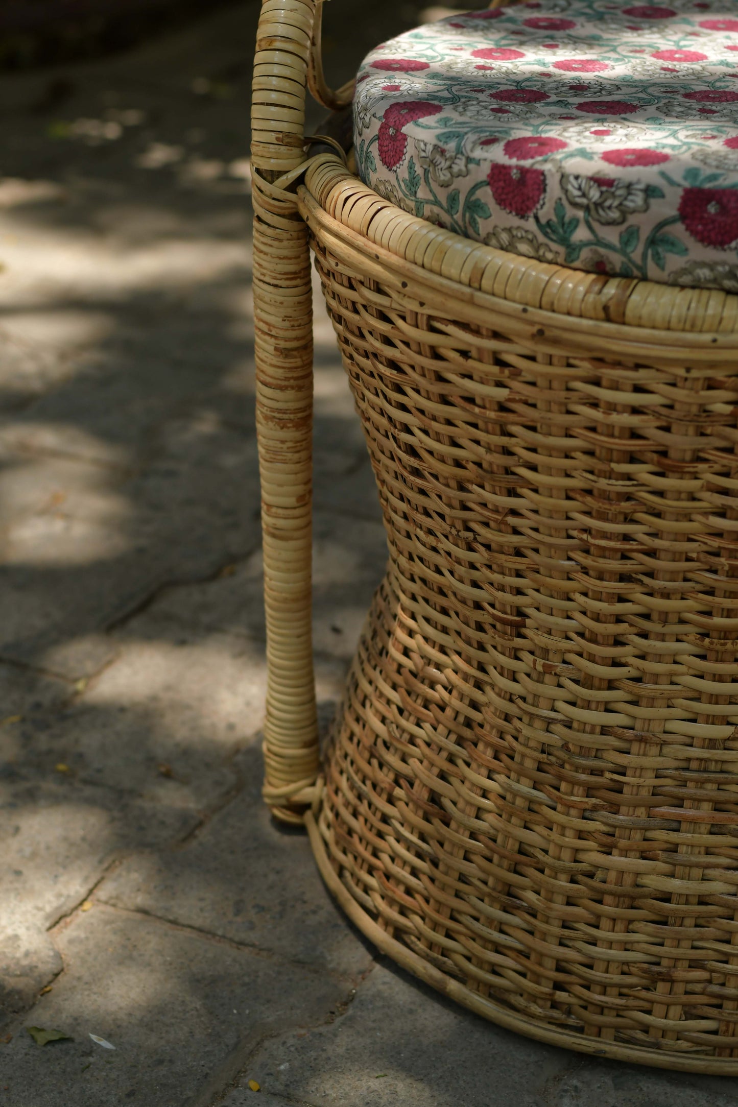 Amareta woven chair