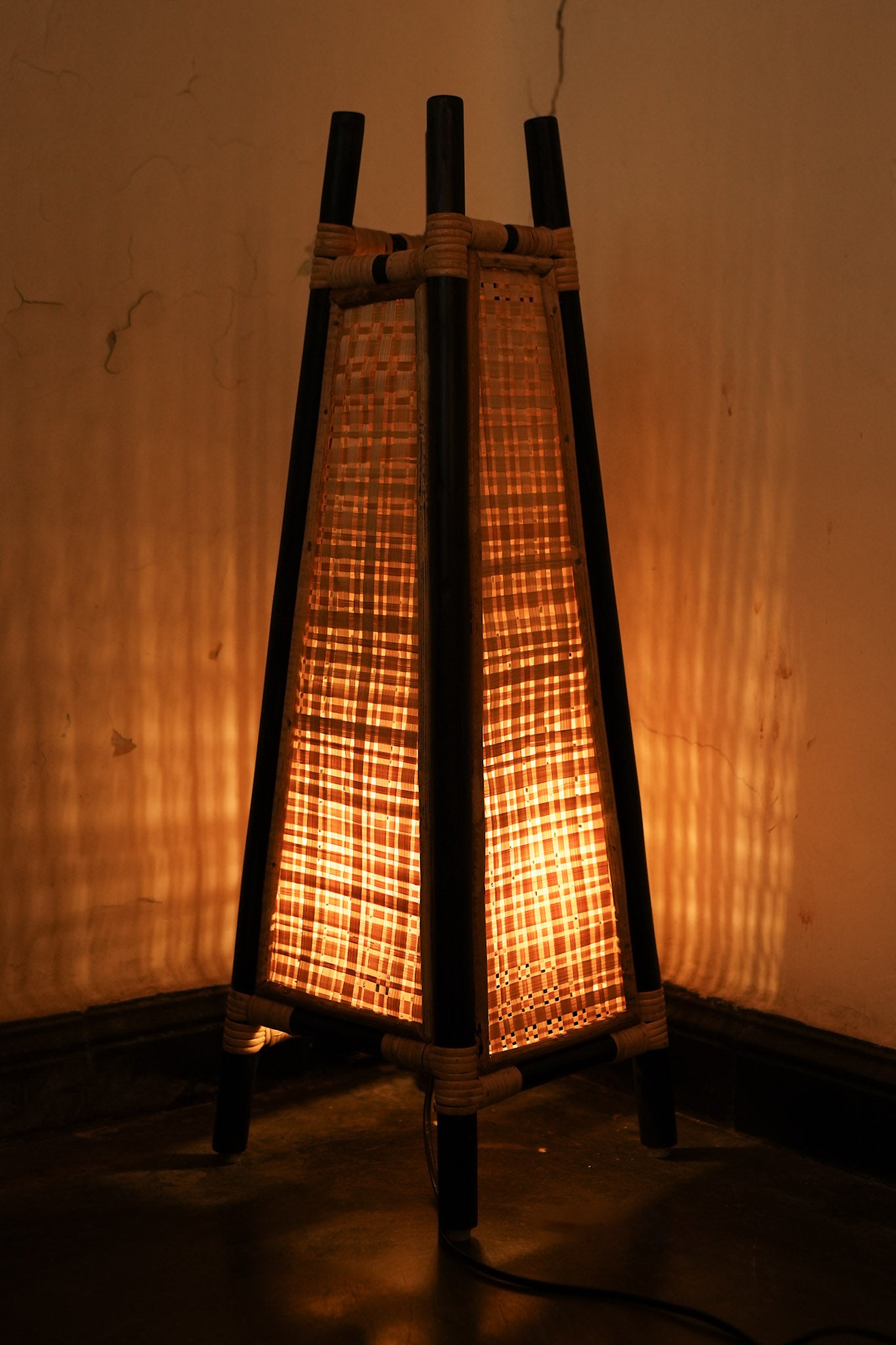 Golden woods Bamboo Floor Lamp (Yellow-Natural)