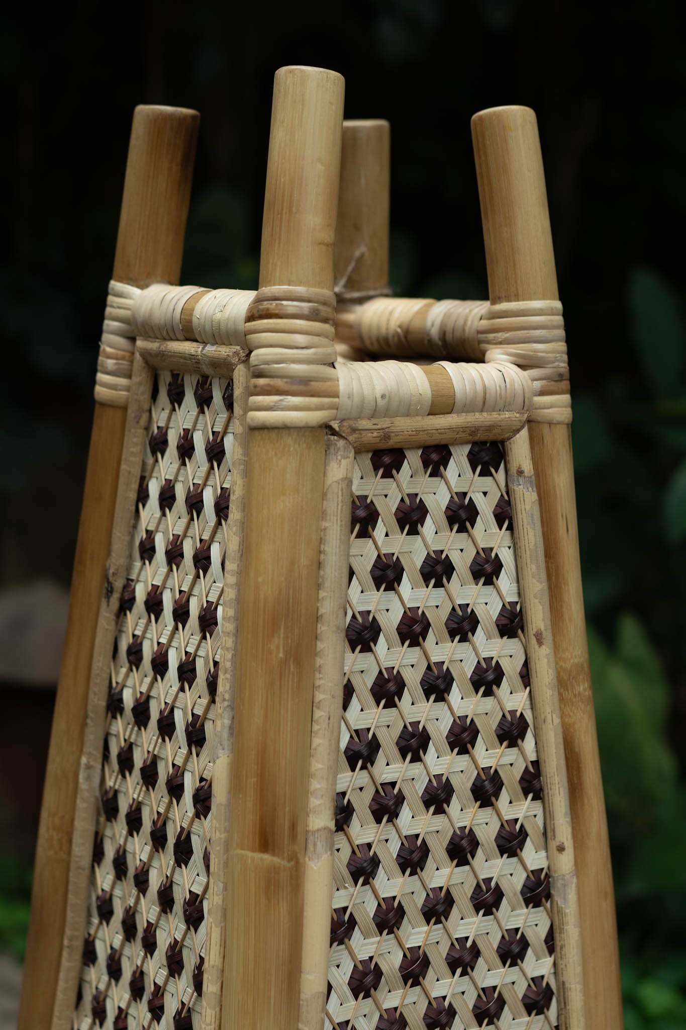 Golden woods Bamboo Floor lamp ( Walnut - Pineapple Brown Bud mat)