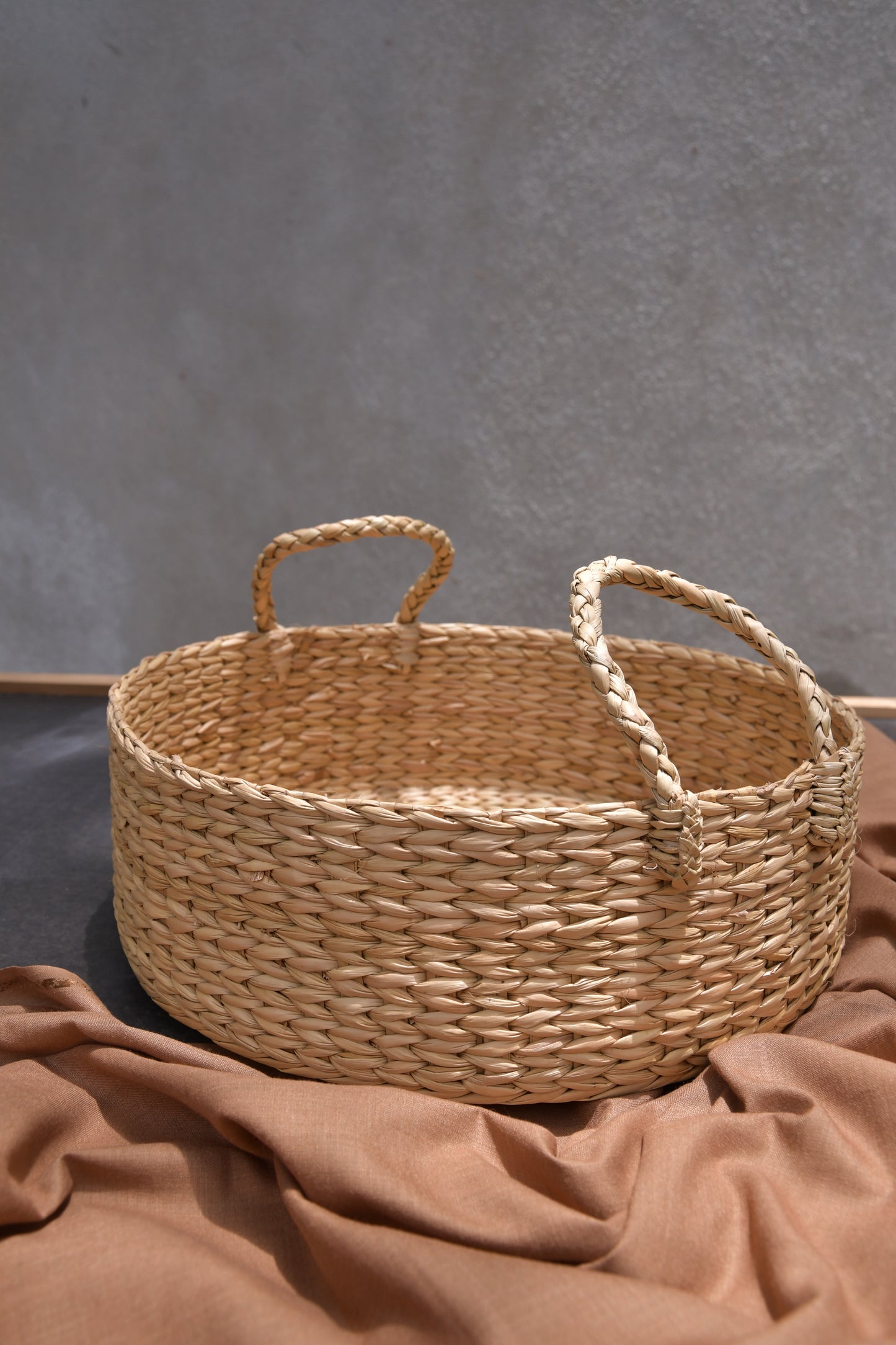 Kouna Round Basket with Handle