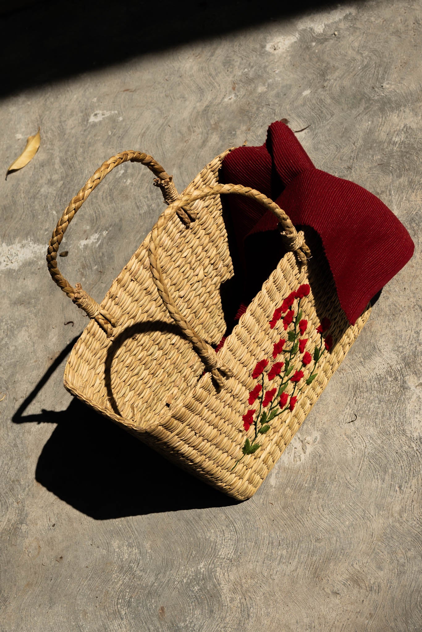 Kouna Handbags with Embroidery
