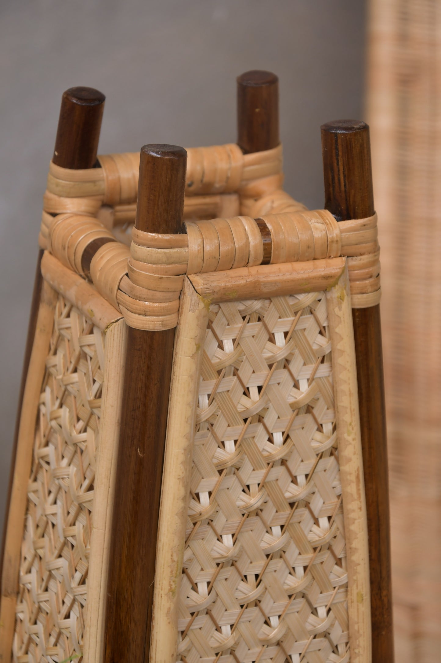 Golden Woods Bamboo Table Lamp - Walnut Pineapple