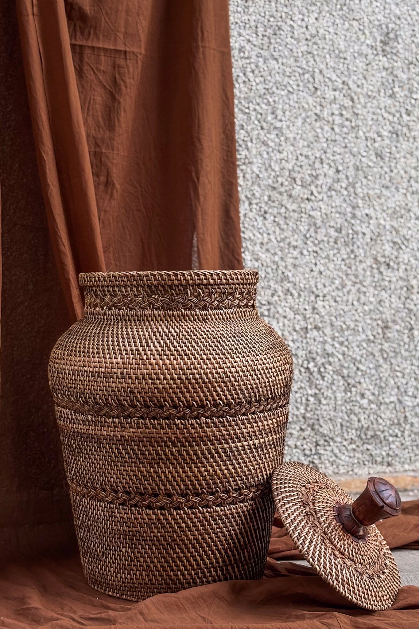 Midori Rattan Vase with Motif and Wooden Knob
