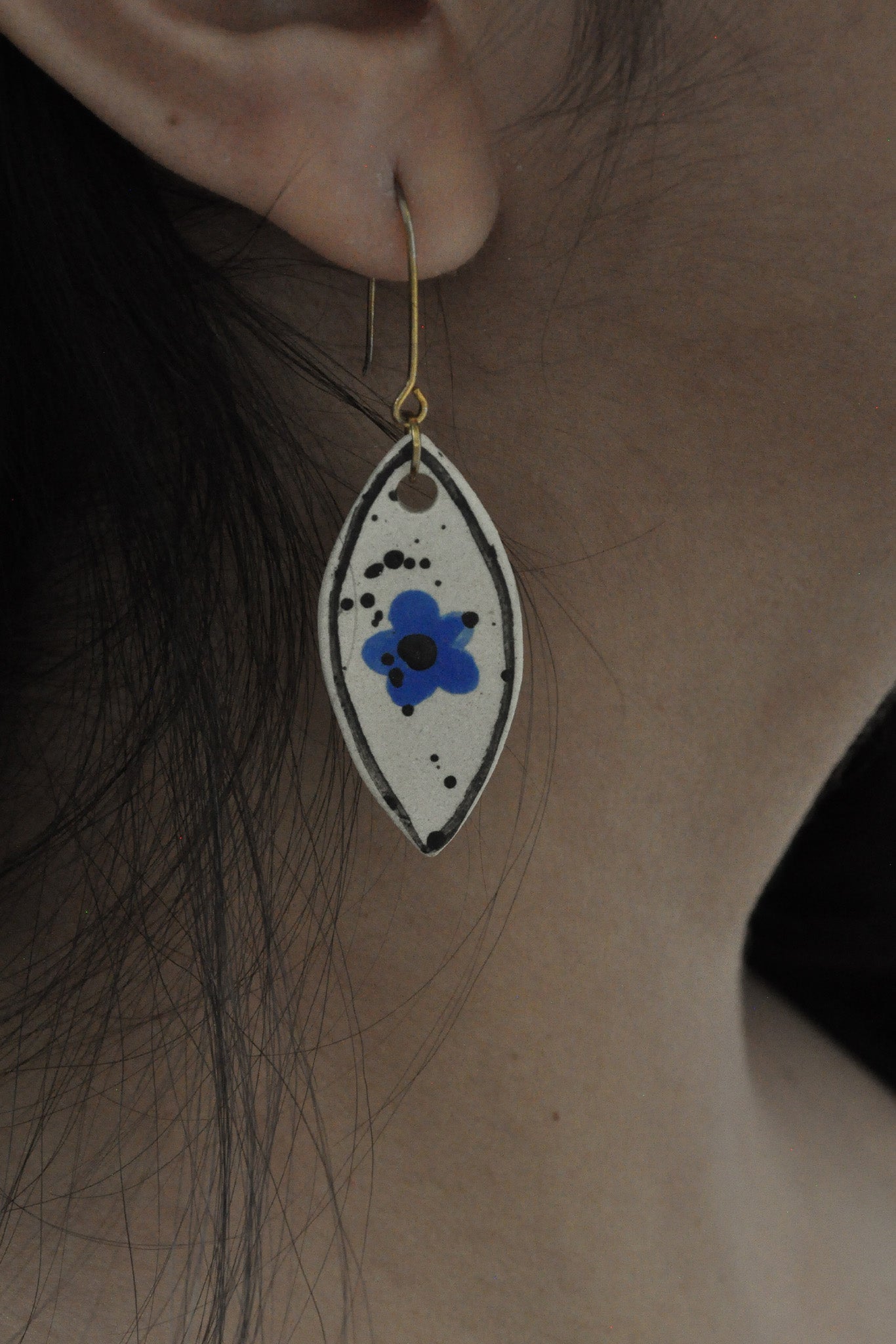 Earring Oval Flower - M