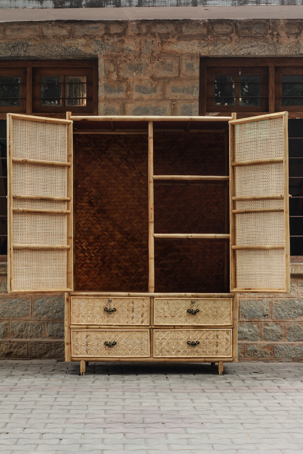 Pallua Cabinet