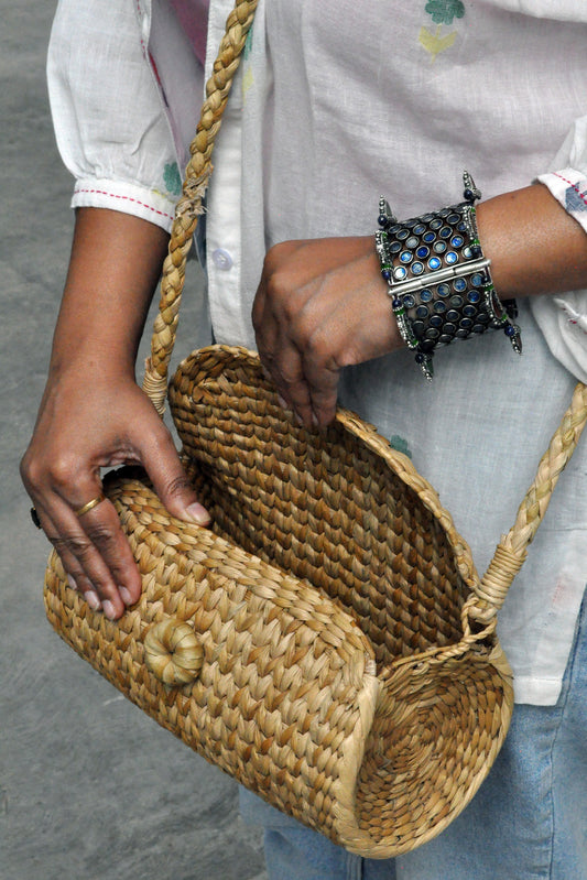 Shang Kouna Sling Bag