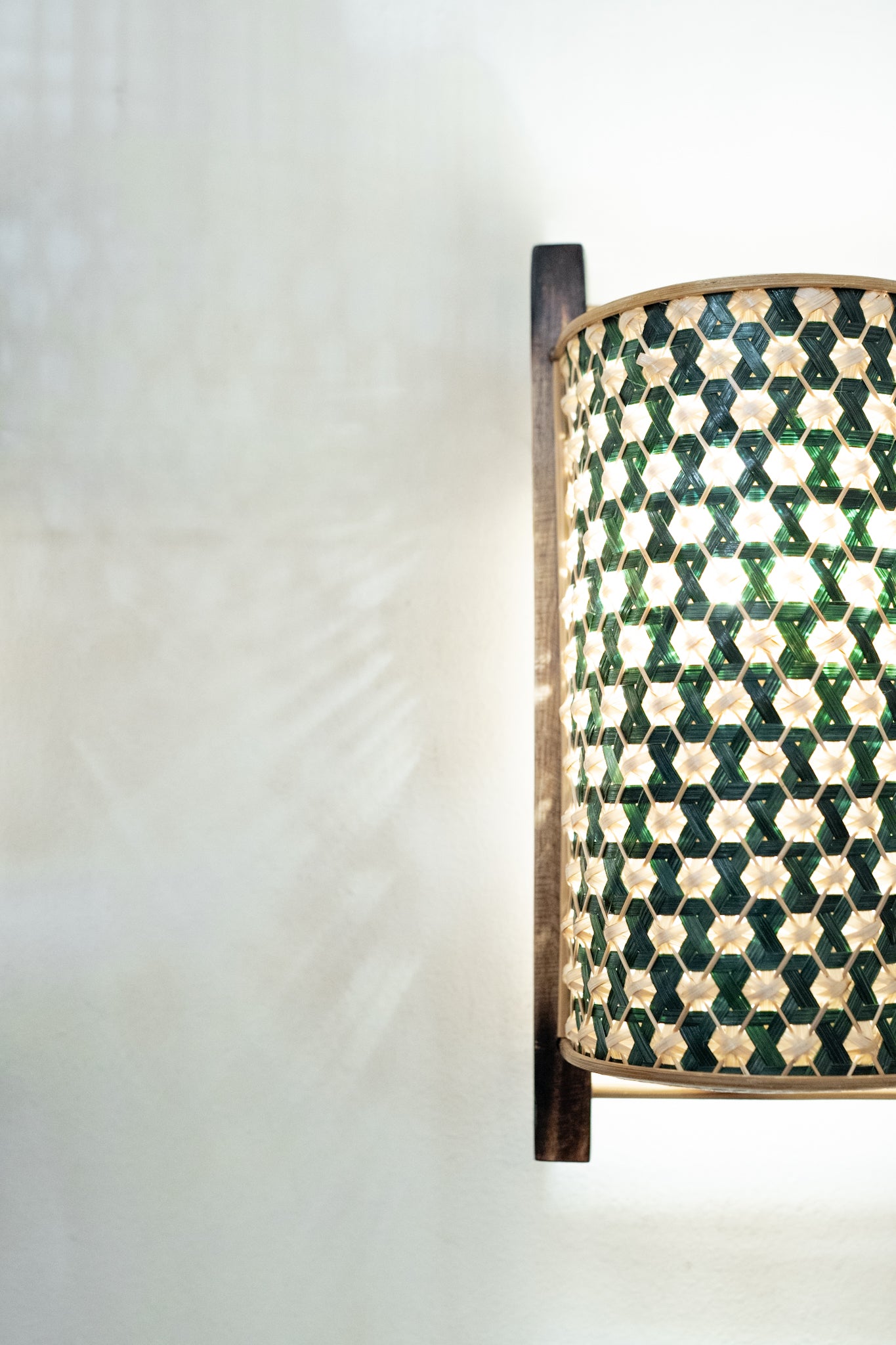 Urav Pineapple Wall Shade Green & Natural