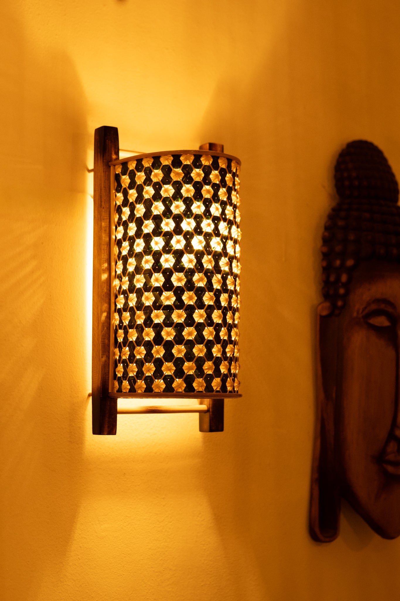 Urav Pineapple Wall Shade Green & Natural