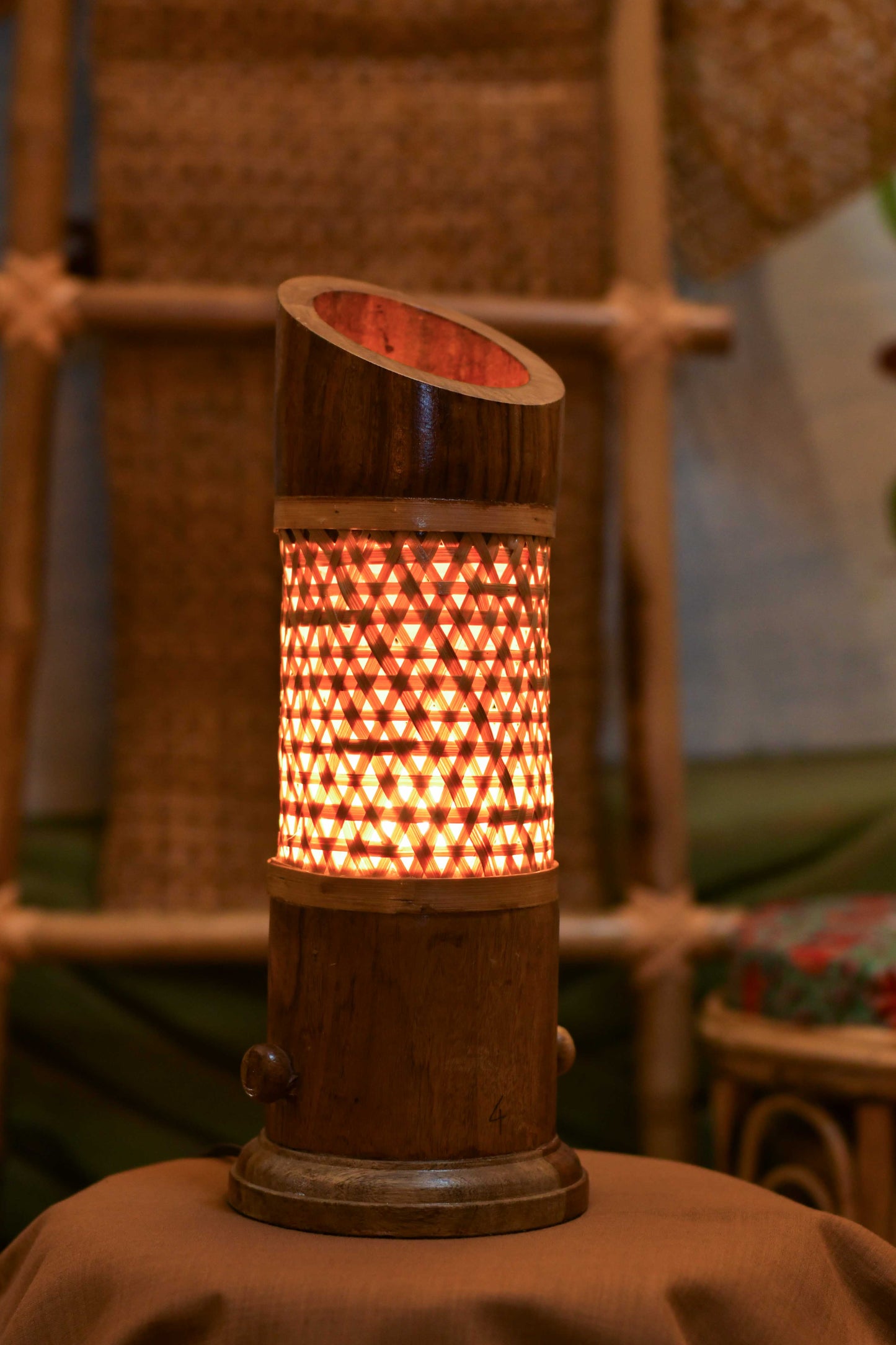 Canaka Bamboo Table Lamp