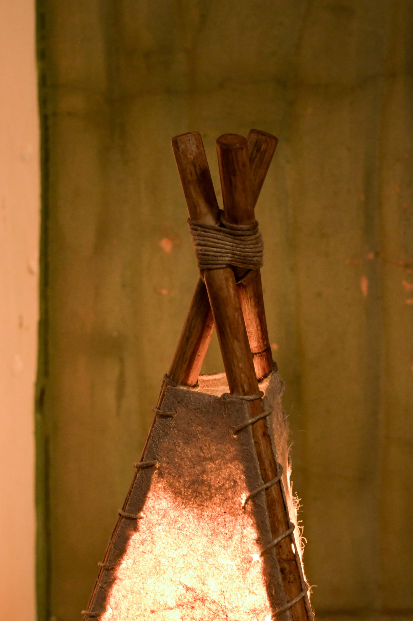 Austin Banana Fiber Table Lamp