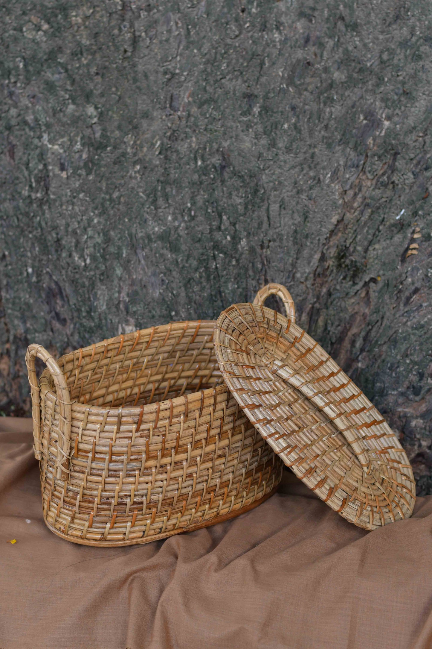 Nagaon Oval Basket with Lid