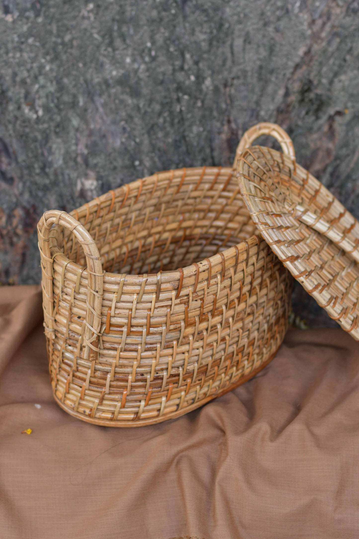 Nagaon Oval Basket with Lid