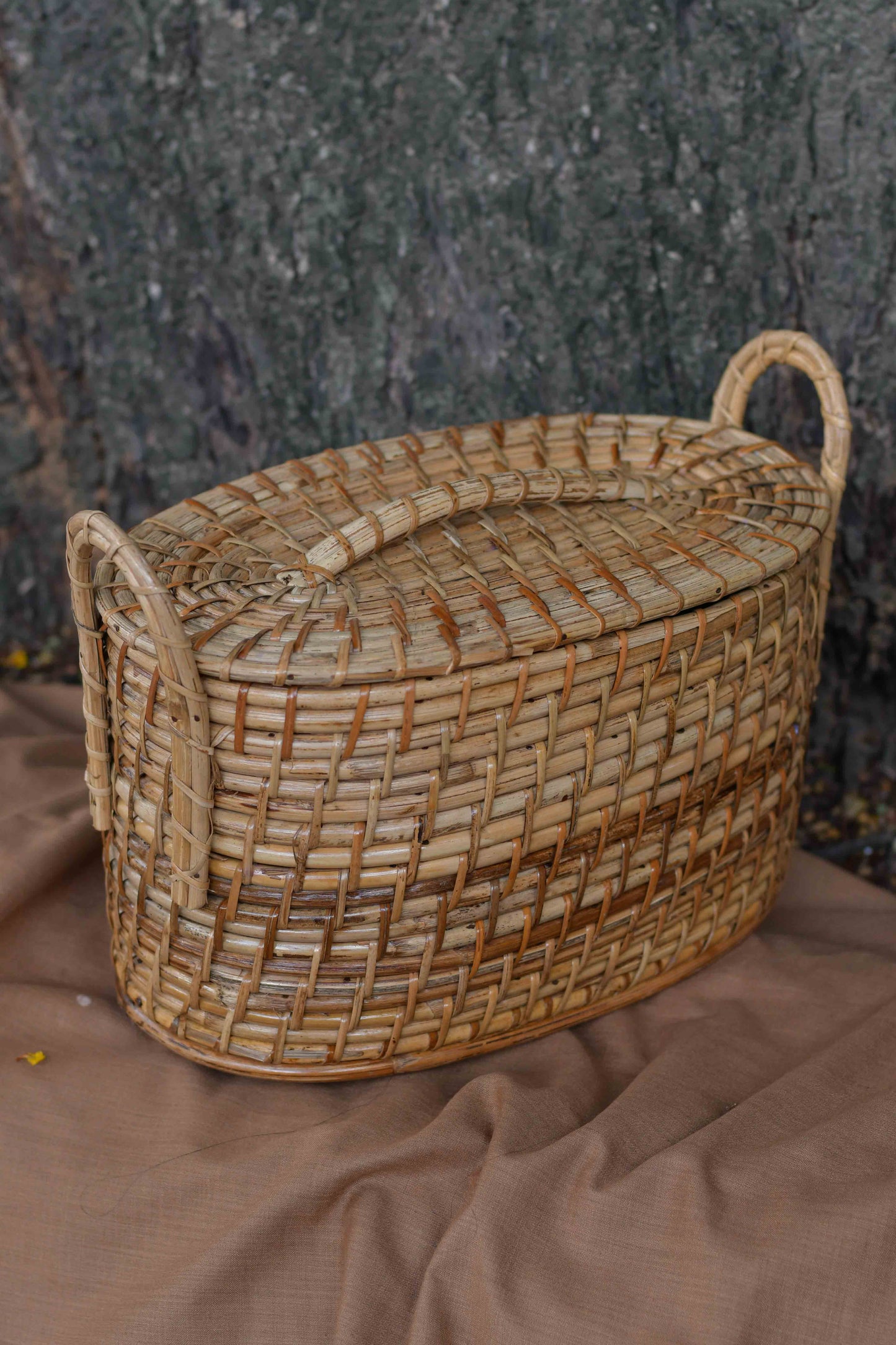 Nagaon Oval Basket with Lid