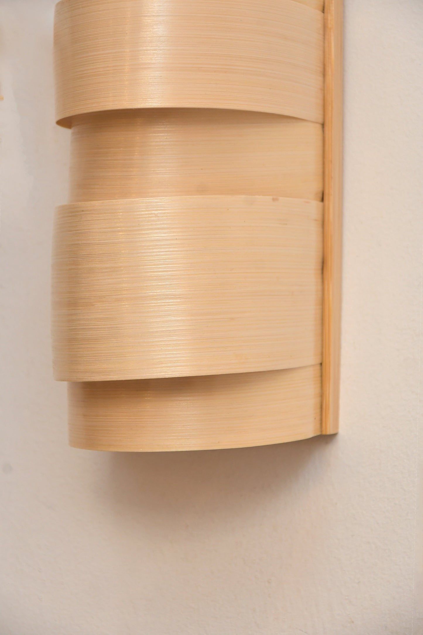 Uru Contemporary Wall Lamp