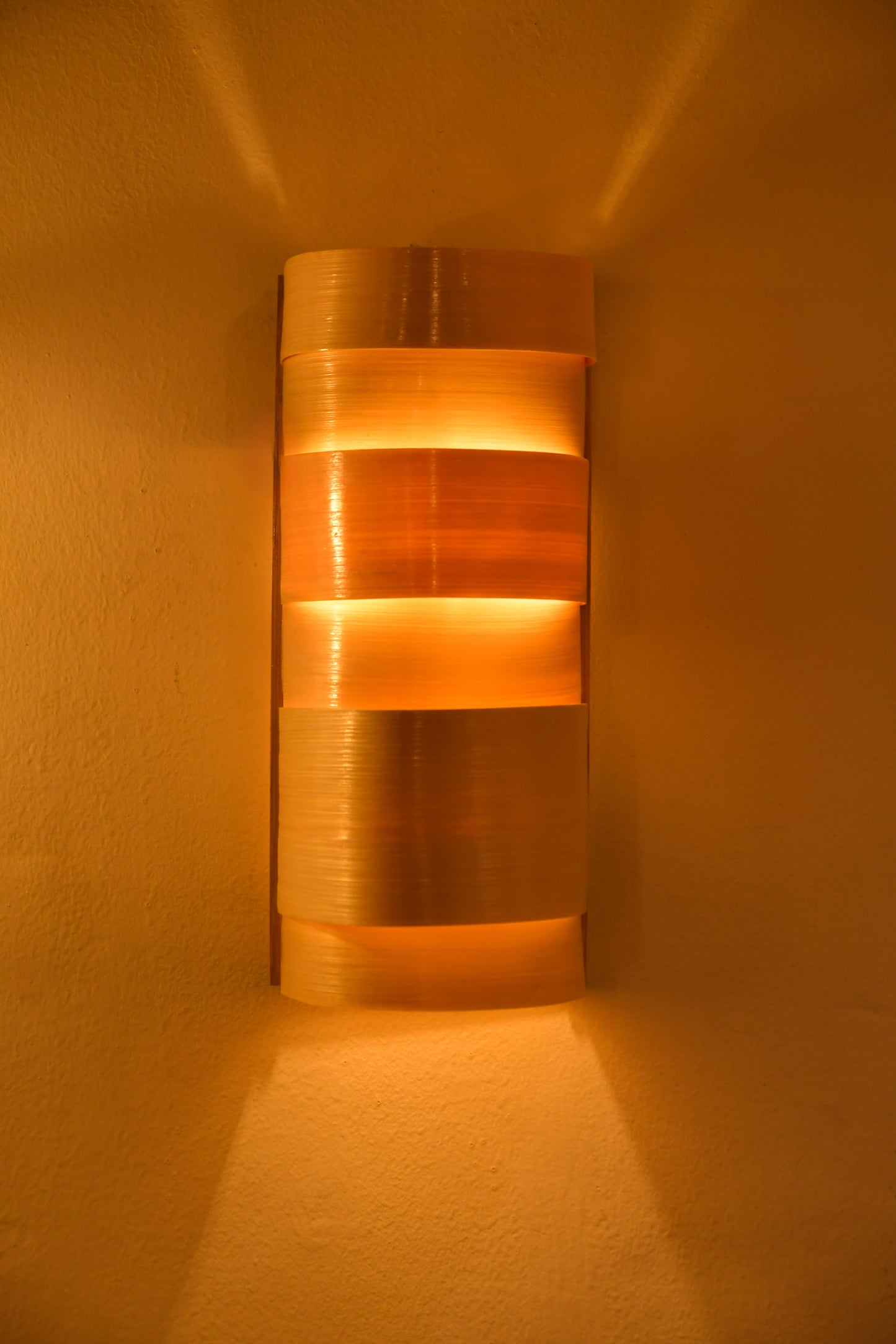 Uru Contemporary Wall Lamp