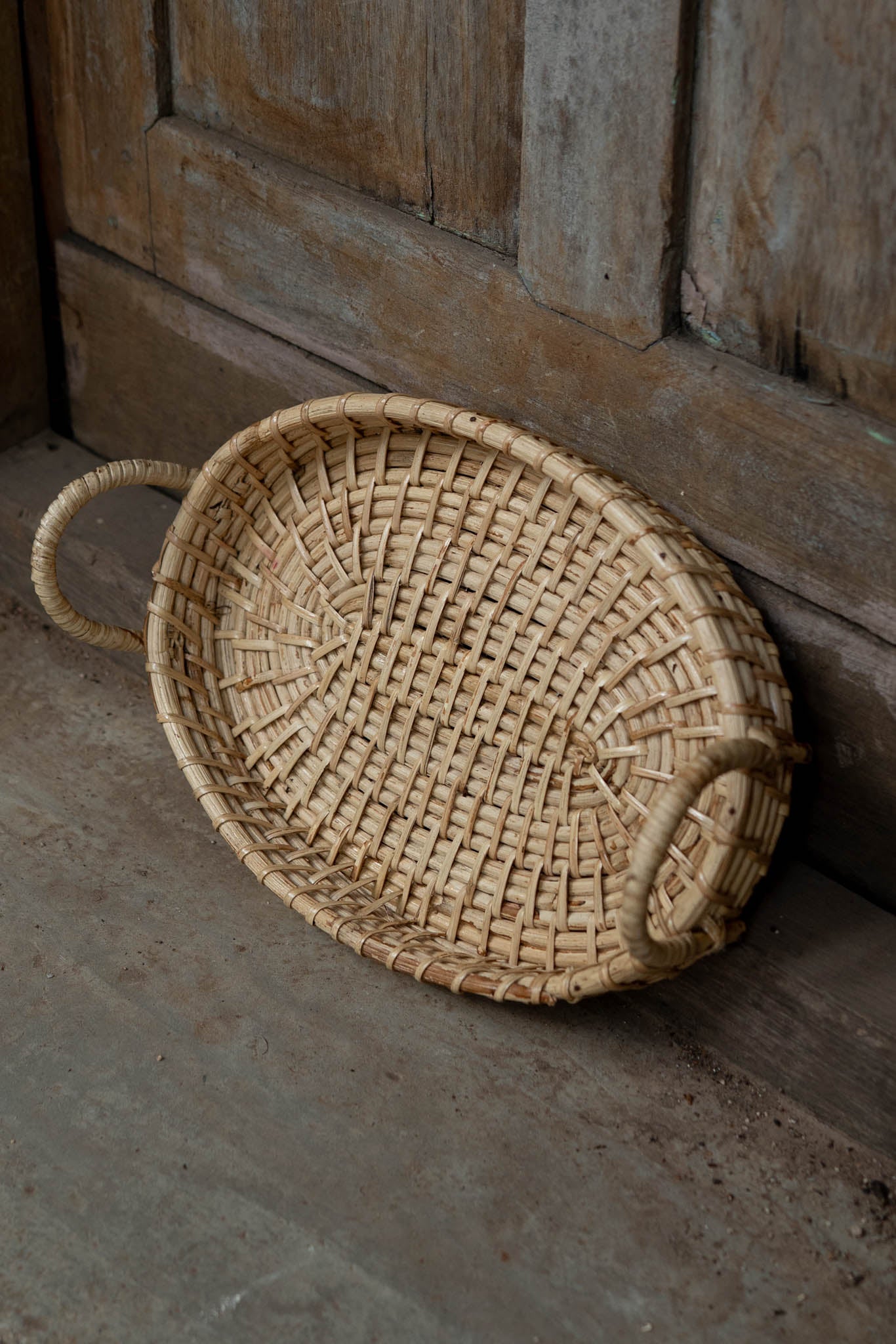 Nagaon Oval Tray with Handle
