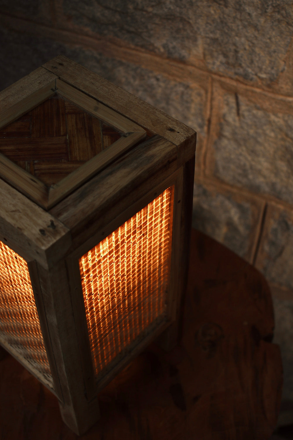 Catura Bamboo Table Lamp