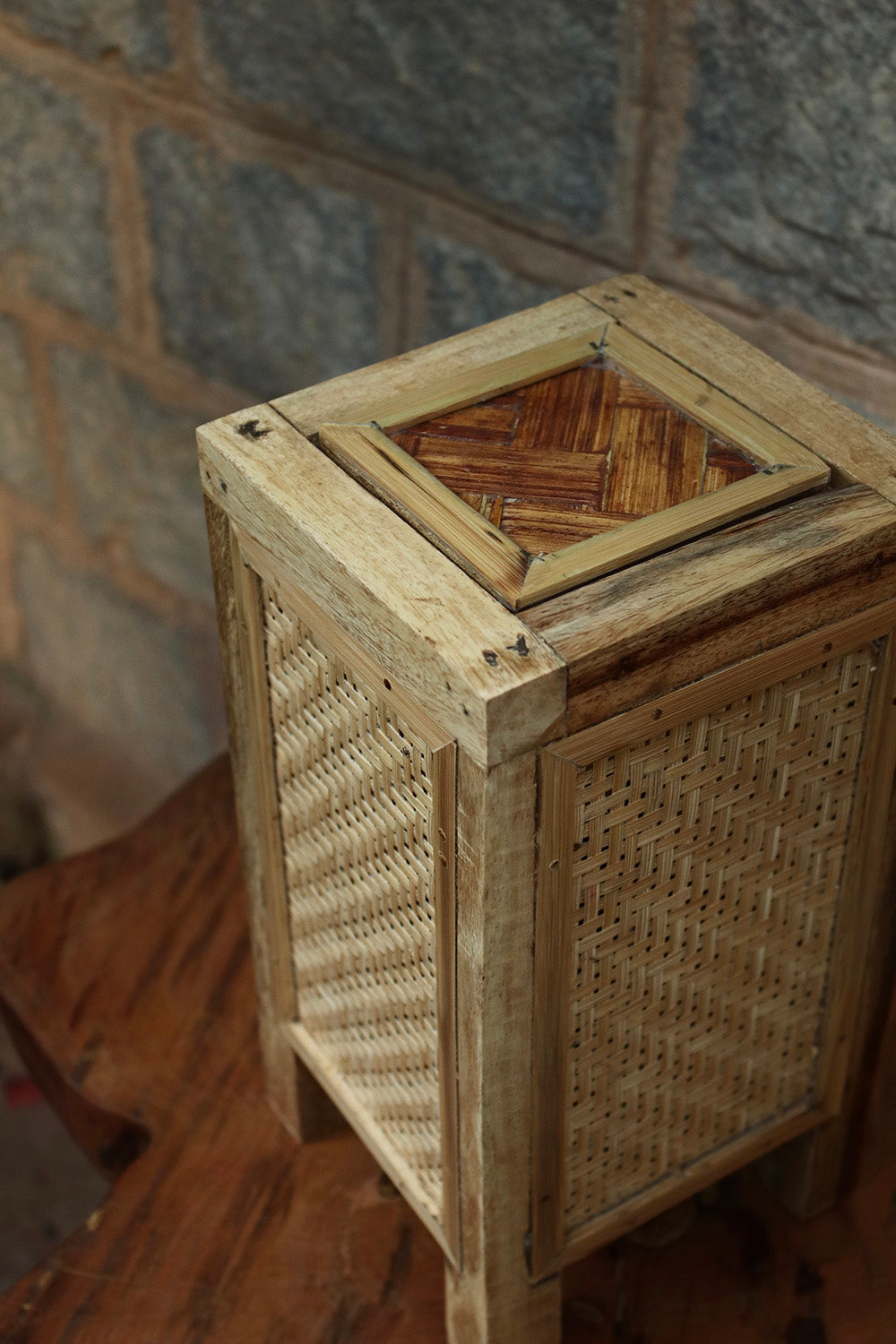 Catura Bamboo Table Lamp