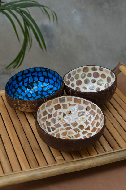 Coconut Bowls With Mother Of Pearl Inlay - Set Of 3