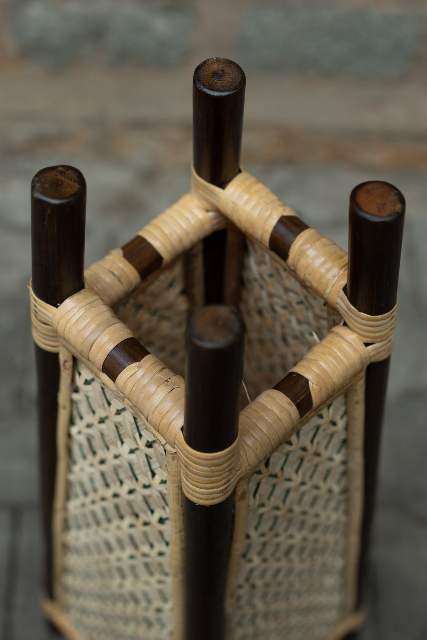 Golden woods Bamboo Floor Lamp (Walnut-Pineapple)