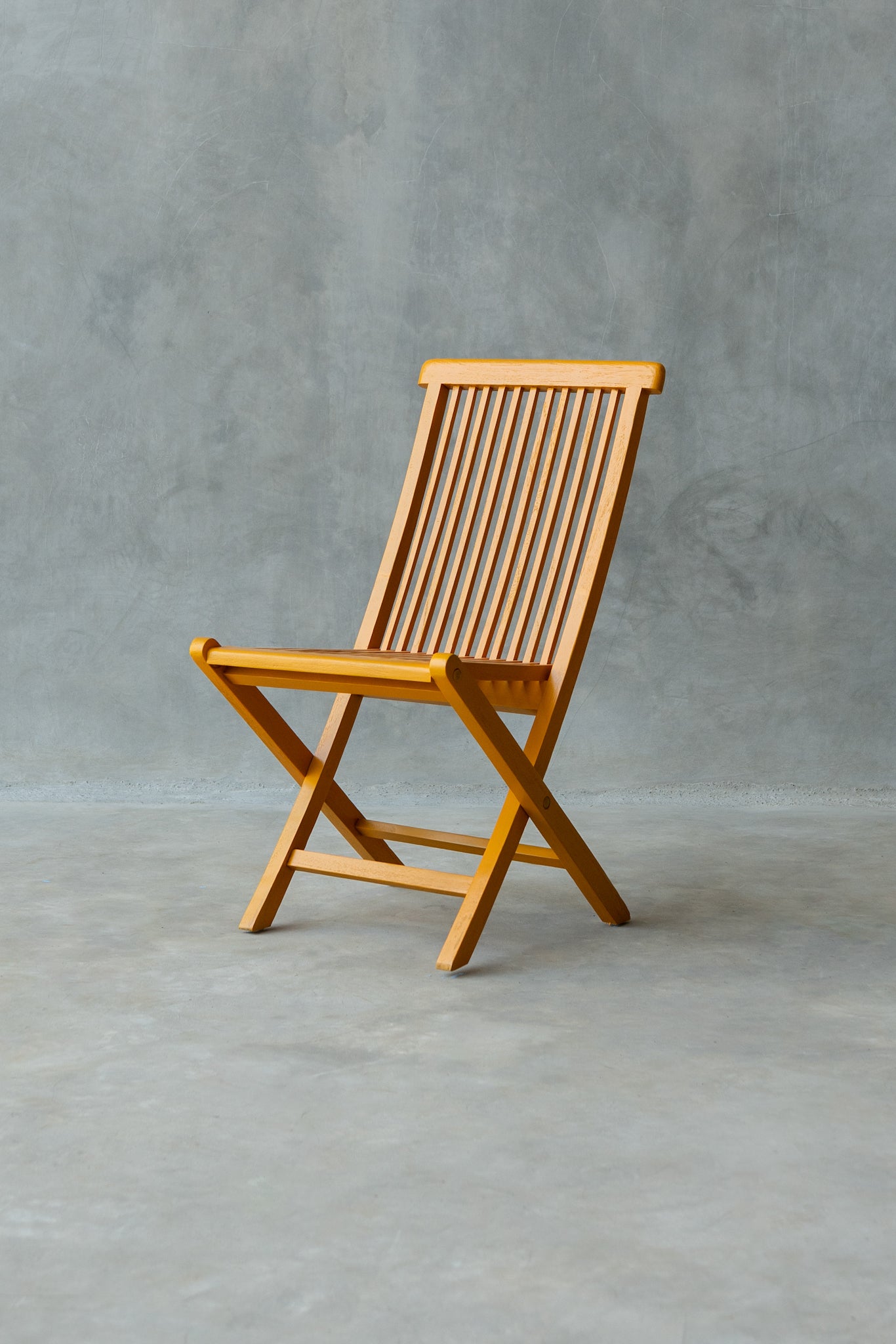 Iro Folding Chair - Solid Saffron Yellow
