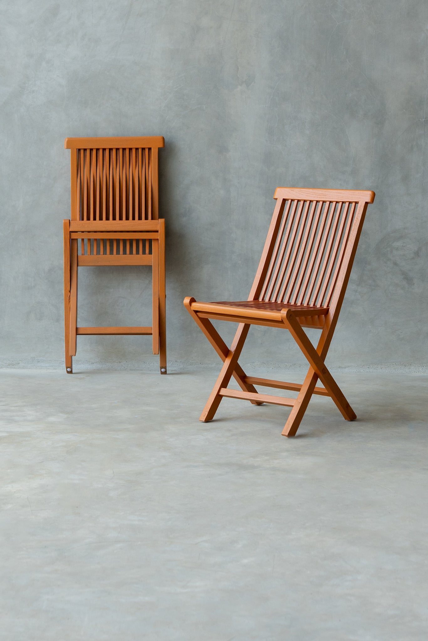 Iro Folding Chair - Solid Sunburst Orange