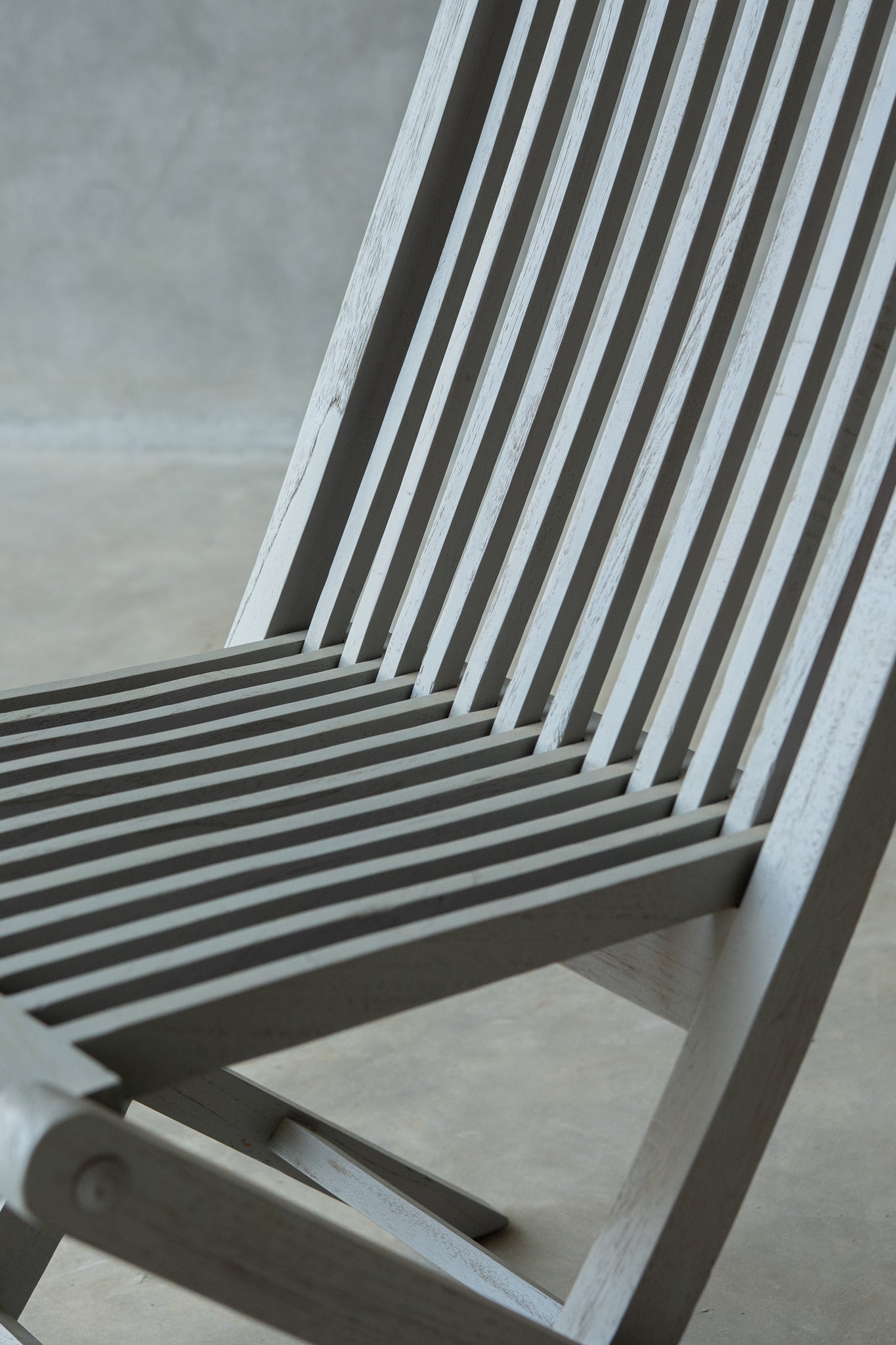 Iro Folding Chair - Solid Ash Grey