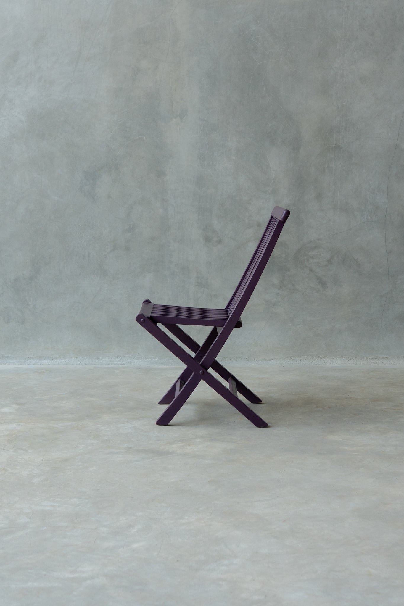 Iro Folding Chair - Solid Plum Purple