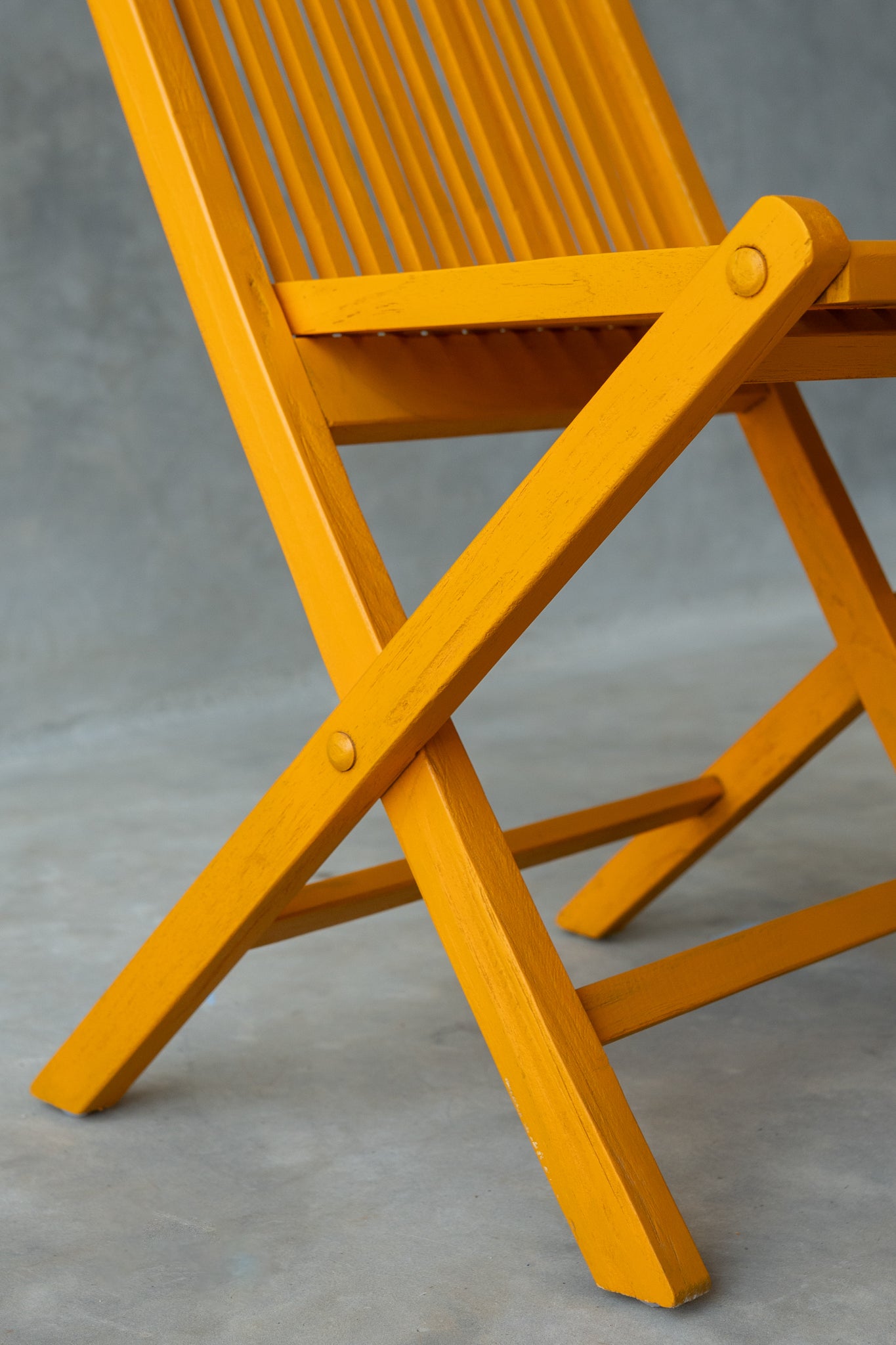 Iro Folding Chair - Solid Saffron Yellow
