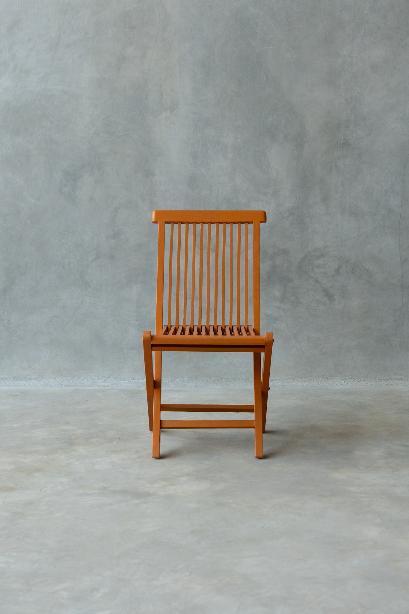 Iro Folding Chair - Solid Sunburst Orange