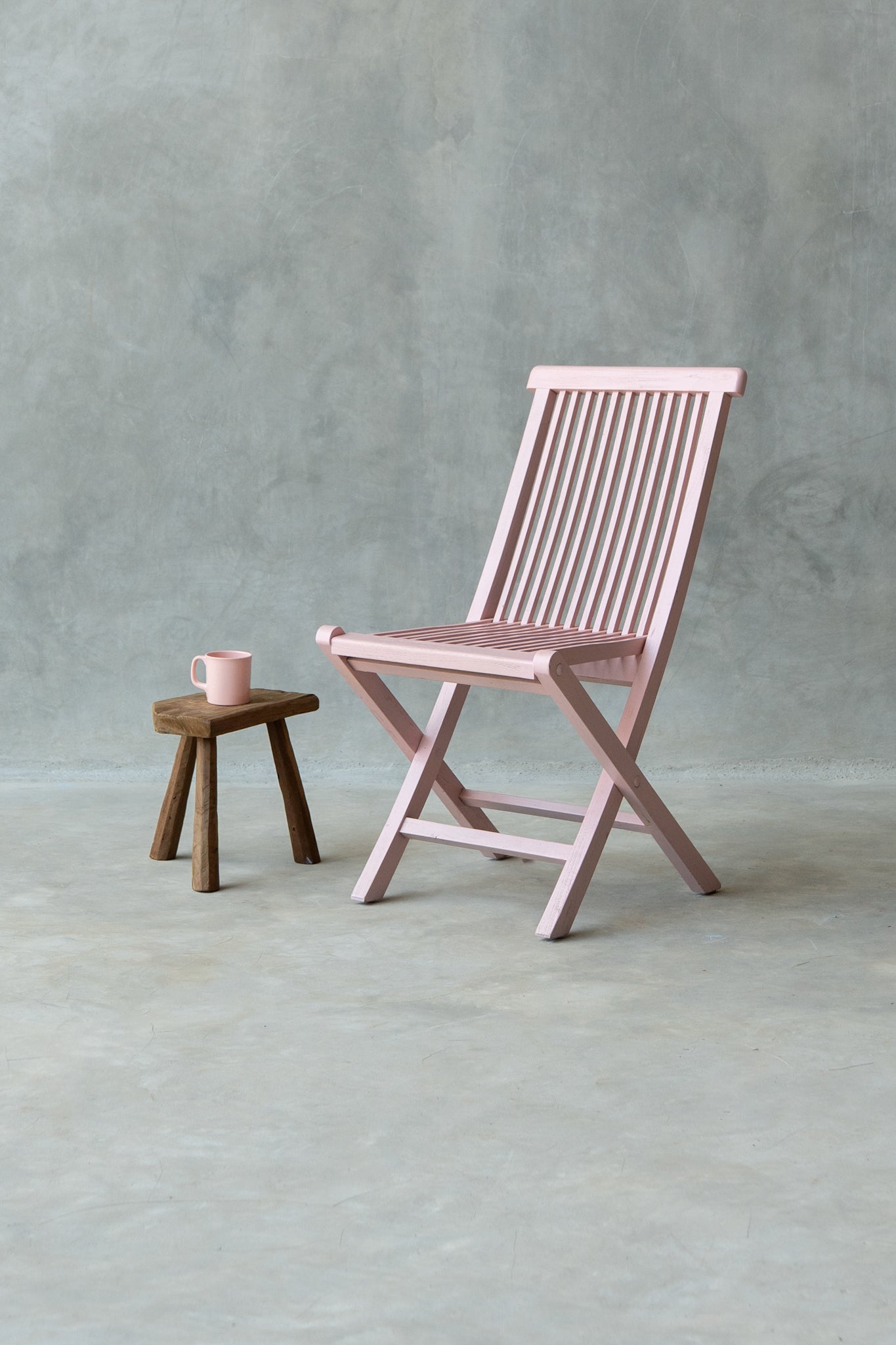 Iro Folding Chair - Solid Peach