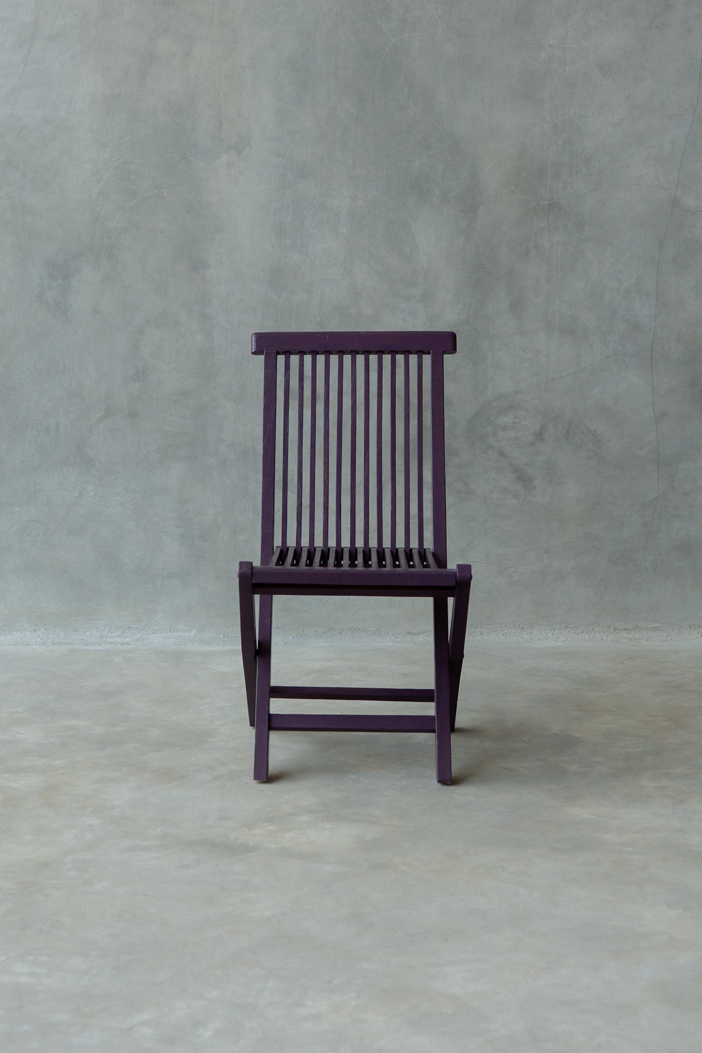 Iro Folding Chair - Solid Plum Purple