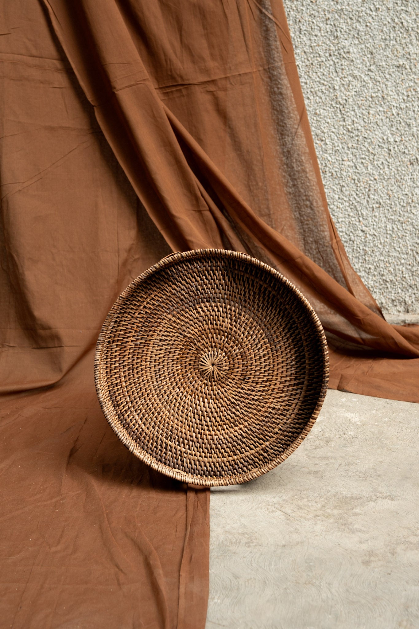 Midori Circle Tray With Handle