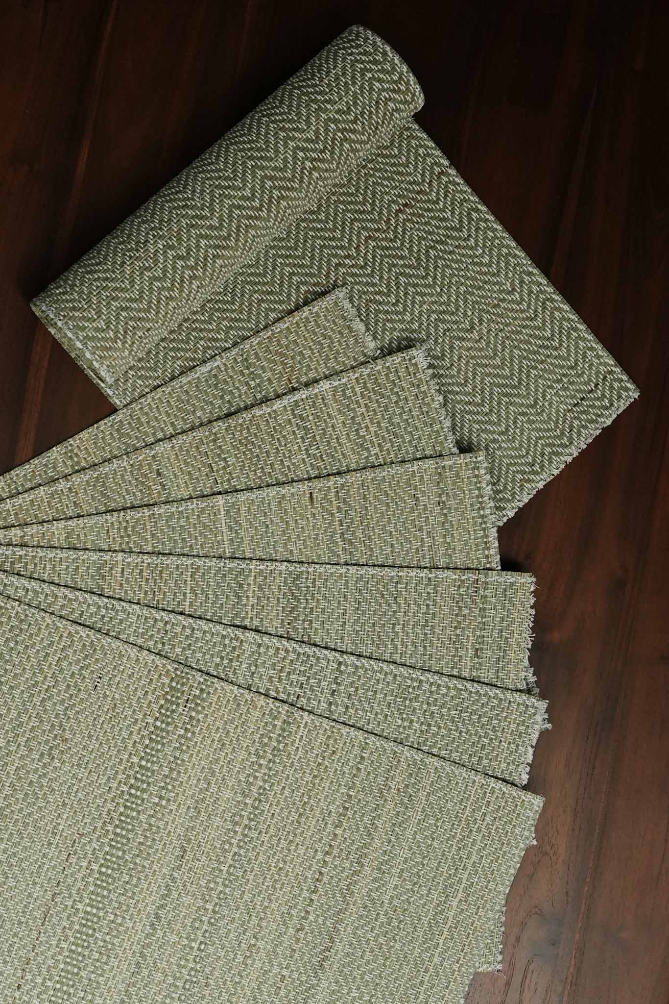 Madhurkathi Table Mats and Runner Set