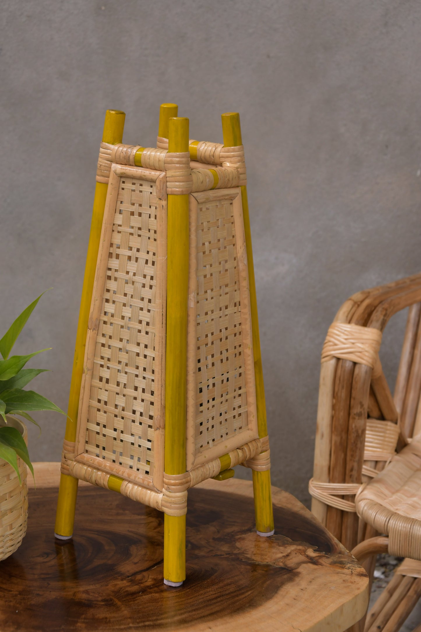 Golden Woods Bamboo Table Lamp - Yellow Natural