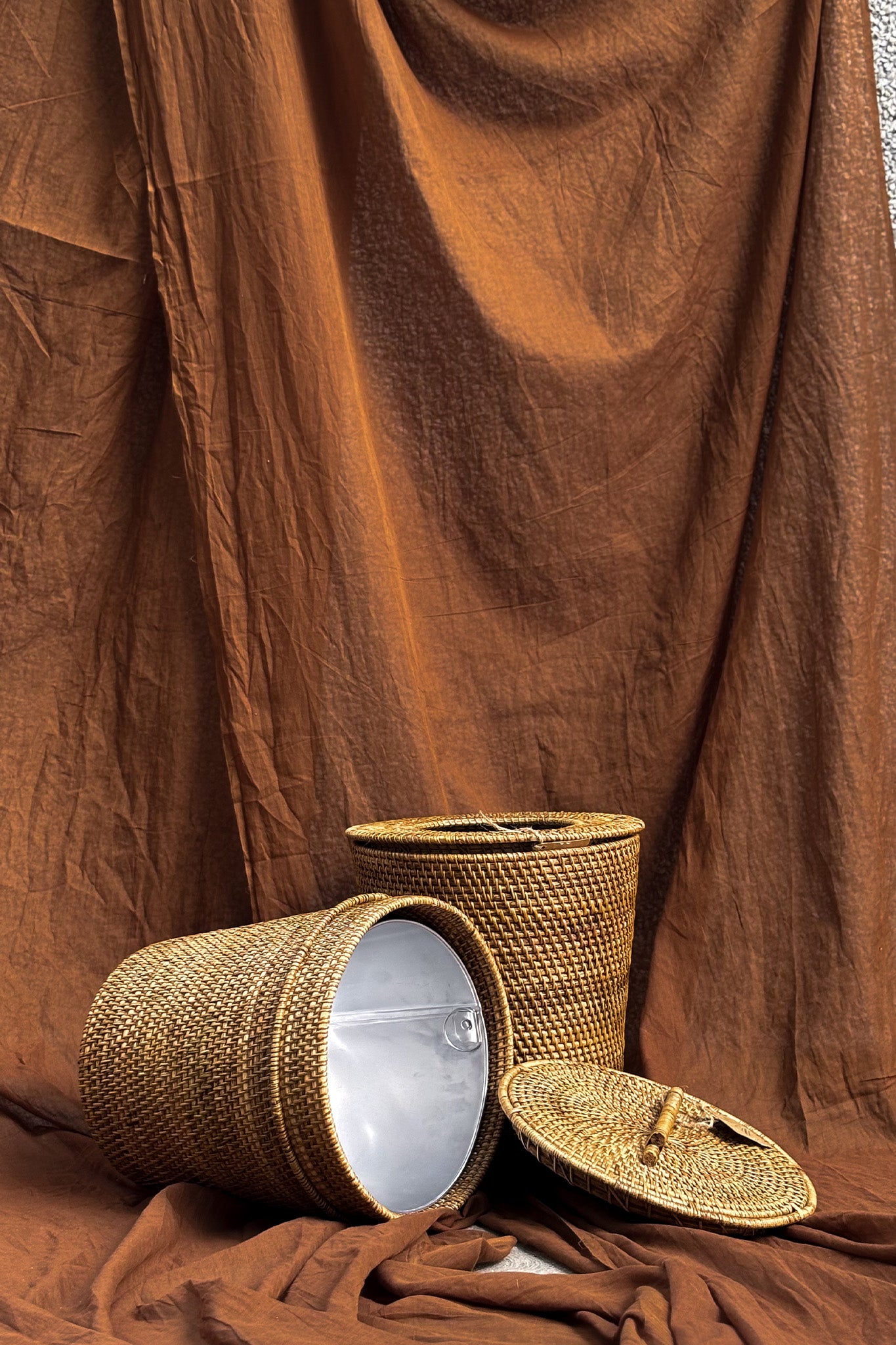Midori Rattan Bin with Lid with metal liner- Walnut
