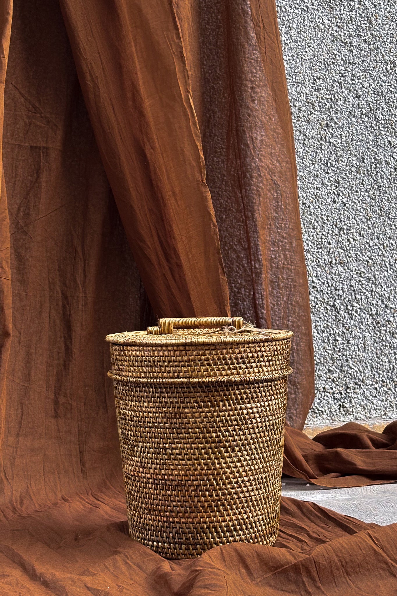 Midori Rattan Bin with Lid with metal liner- Walnut