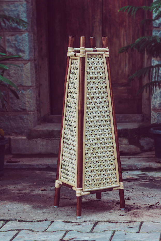 Golden woods Bamboo Floor Lamp (Walnut-Pineapple)